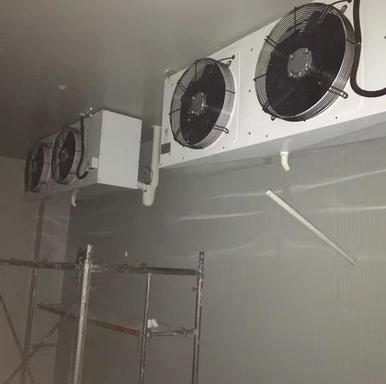 HHTP0042- 厄瓜多尔K公司医药冷库安装 (2).jpg